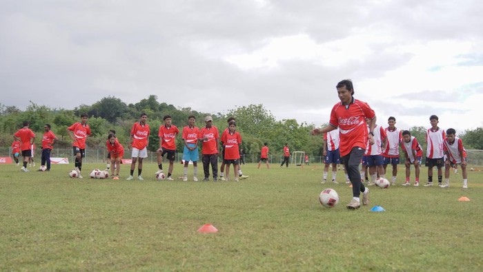 1765688697852-evan-dimas-1765637204505_169