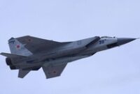 1765688700298-jet-tempur-rusia-membawa-muatan-rudal-hipersonik-kinzhal-dalam-parade-militer-tahun-lalu_43