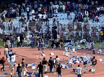 1765688703600-jumpa-fans-lionel-messi-di-india-ricuh-1765621192074_43