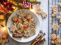 1765731917570-ilustrasi-gingerbread-cookies-1764761376583_43