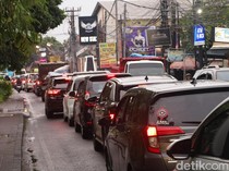 1765731924677-macet-denpasar-1765712920361_43
