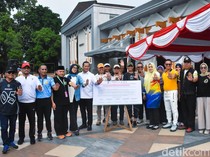 1765796729952-gubernur-ntb-lalu-muhamad-iqbal-bersama-ketua-partisipasi-masyarakat-komnas-perempuan-raden-sukendar-di-mataram-1765789493330_43