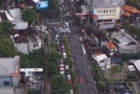 1765883118870-tangkapan-layar-kepadatan-kendaraan-di-sekitar-simpang-sunset-road-masuk-jalan-mertanadi-kerobokan-minggu-14122025-instagram-i-1765714148573_43