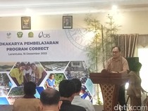 1765883121813-program-manager-par-iv-correct-program-crs-indonesia-helmi-hamid-saat-lokakarya-di-flores-timur-ntt-selasa-16122025-1765867367253_43