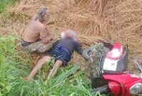 1765904726420-i-nyoman-darpayana-terkapar-di-persawahan-setelah-diserempet-motor-di-jalur-bebandem-karangasem-bali-selasa-16122025-foto-dok--1765888758199_43