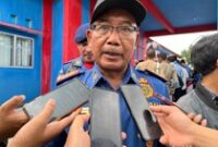 1765991133588-kadis-damkar-lombok-barat-suherman-foto-m-zahiruddindetikbali-1765975513593_43