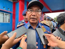 1765991133588-kadis-damkar-lombok-barat-suherman-foto-m-zahiruddindetikbali-1765975513593_43