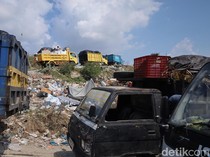 1766055972444-truk-sampah-1757090032727_43