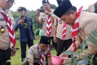 1766077529016-gubernur-ntb-lalu-muhammad-iqbal-ketika-menanam-pohon-seusai-membuka-jamda-xi-di-kebun-raya-lemor-kamis-18122025-1766069792025_43