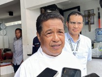 1766660723934-pastor-paroki-katedral-denpasar-casius-yoseph-wora-svd-saat-ditemui-di-gereja-katedral-denpasar-kamis-25122025-rizki-setyodeti-1766643088247_43