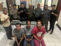 1766855109605-tiga-warga-yang-ditangkap-karena-menjadi-bandar-dan-pengedar-tramadol-di-wilayah-kecamatan-bolo-kabupaten-bima-ntb-pada-jumat--1766842626402_43