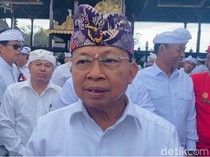 1767006347194-gubernur-bali-wayan-koster-bersama-jajaran-saat-melakukan-persembahyangan-bersama-di-pura-agung-besakih-rabu-24122025-1766558779766_43