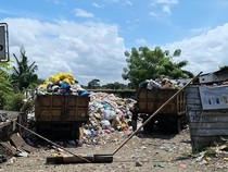 1767027911124-sampah-warga-mataram-menumpuk-di-tps-bintaro-ampenan-akibat-pembatasan-pembuangan-ke-tpa-kebon-kongok-lombok-barat-nathea-citr-1767021355432_43