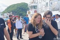 1767071128908-mar-martinez-ortuno-istri-pelatih-tim-b-wanita-los-che-valencia-cf-martin-carreras-fernando-ia-adalah-korban-selamat-kapal-wis-1766892785522_169