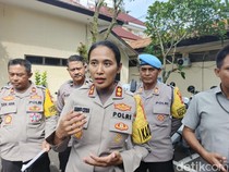 1767179150573-kapolres-jembrana-akbp-i-kadek-citra-dewi-suparwati-seusai-konferensi-pers-akhir-tahun-di-mapolres-jembrana-rabu-31122025-foto-1767167518917_43