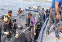 1767352042553-pencarian-korban-kapal-putri-sakinah-pada-hari-kedelapan-di-perairan-labuan-bajo-manggarai-barat-ntt-jumat-212025-foto-dok-bas-1767334177198_169