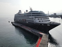 1767438475278-salah-satu-kapal-pesiar-saat-sandar-di-pelabuhan-celukan-bawang-beberapa-waktu-lalu-1767433827208_43