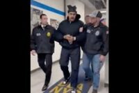 1767503174423-gedung-putih-mengunggah-video-terbaru-presiden-venezuela-nicolas-maduro-usai-penangkapan-1767495578789_43