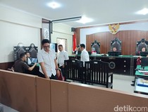 1767632728460-tiga-anggota-bidpropam-polda-ntb-menjadi-saksi-kasus-pembunuhan-brigadir-nurhadi-untuk-terdakwa-kompol-i-made-yogi-purusa-utam-1767619471373_43