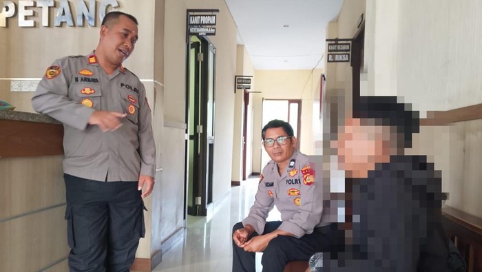 1767697538087-polisi-menasihati-pria-berinisial-gj-setelah-dilaporkan-orang-tuanya-diduga-hendak-ulah-pati-di-jembatan-tukad-bangkung-desa-p-1767685889221_169