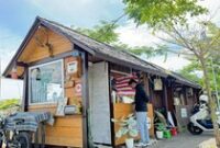 1768129517162-kedai-kopi-stujoe-sunset-side-di-tepi-teluk-benoa-denpasar-maria-christabel-dkdetikbali-1768122902737_43