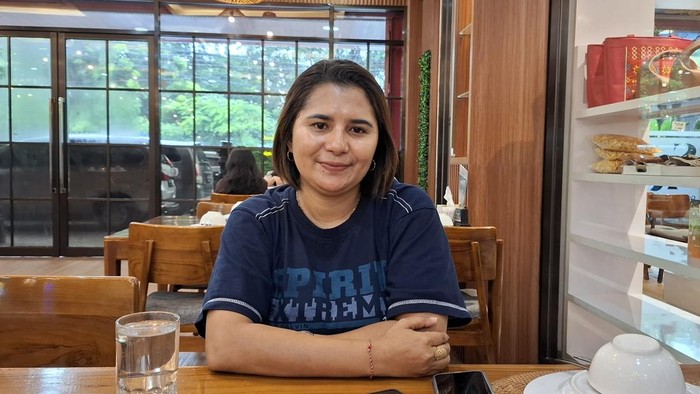 1768151132571-karolina-bhoki-lede-35-kader-pan-yang-dihamili-anggota-tni-saat-ditemui-detikbali-di-kota-kupang-ntt-minggu-1112026-yufengki-b-1768134550371_169