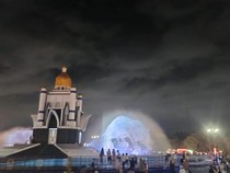 1768280768651-penampakan-teknologi-water-screen-di-giri-menang-square-gms-yang-jadi-magnet-pengunjung-berdatangan-sabtu-1012026-m-zahiruddin-1768269449410_43